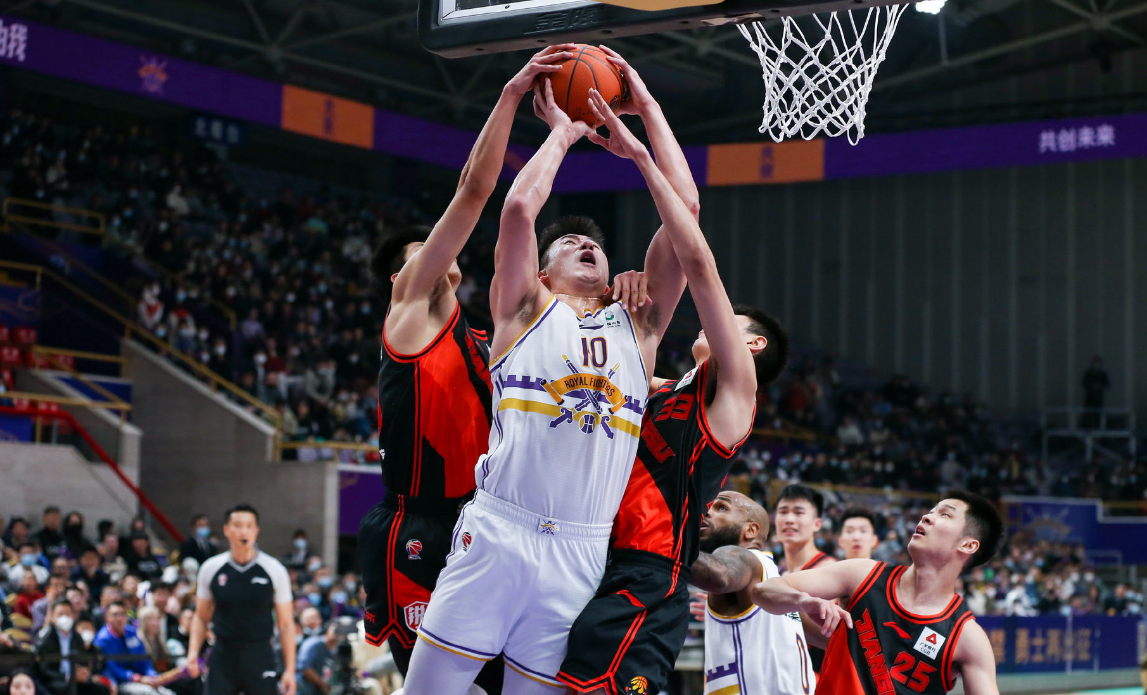 Kaiyun中国大陆官方登录包含成都蓉城内部会议纪要流出——加时末段远射贴柱，CBA季后赛使命明确，球队文化再被提及的词条