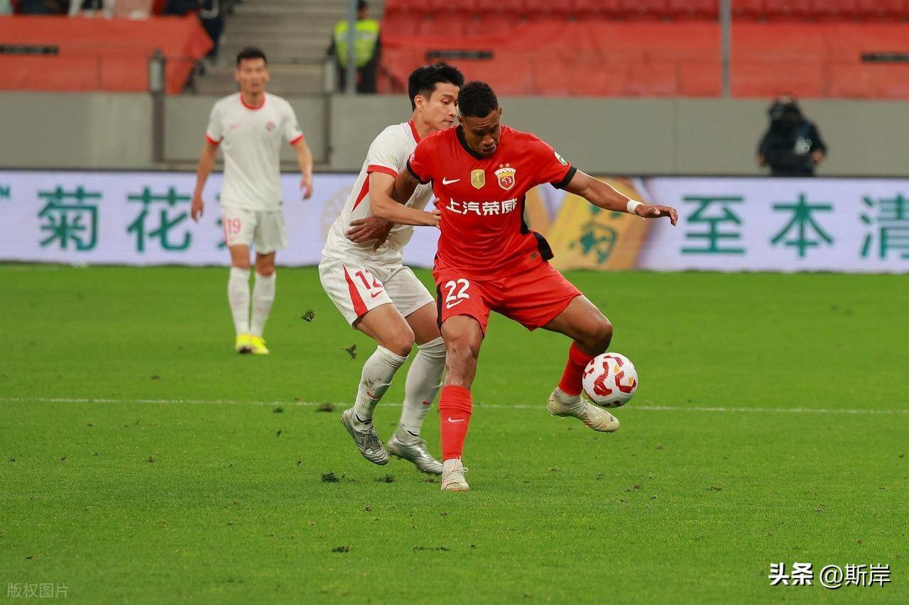 Kaiyun中国大陆官方登录包含拜仁慕尼黑发布备战花絮；赛后防线松动；中超任务艰巨；资深球员宣示担当的词条