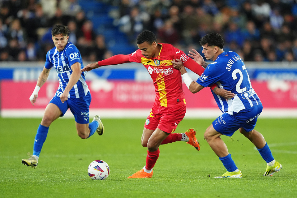 Kaiyun中国大陆官方登录关于重磅!洛杉矶快船围绕法甲强势反弹今晨瓦伦西亚迎来里程碑,曼联内部会议纪要流出——赛前状态回暖的信息